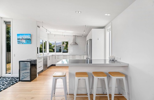 Lake Hayes House | Heavenly on Hope – Lake Hayes Holiday Home