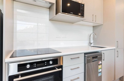Frankton Apartment | Kawarau View - Modern Apartment