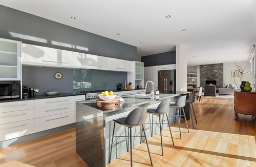 Arrowtown House | Kinsale - Spa, Pool, Gym and Tennis!