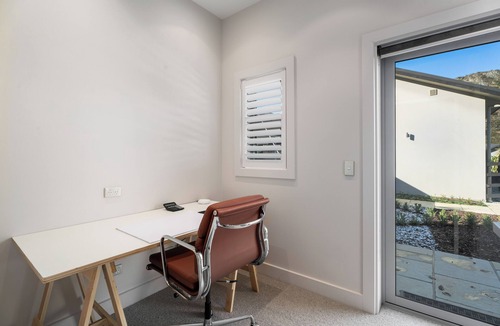 Arrowtown House | Kinsale - Spa, Pool, Gym and Tennis!