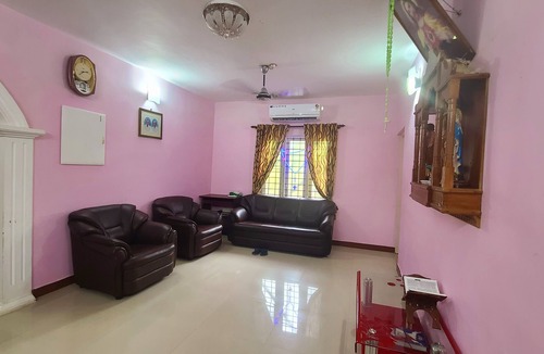 Ettumanoor House | Kizhakkechirayil Homestays, a remote space for the best getaway.