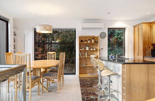 Kelvin Heights House | Lake views - close to airport and ski fields