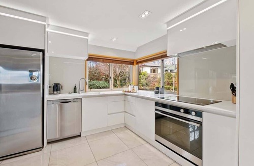 Frankton House | Lakeside Indulgence on Wilmot