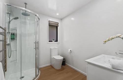 Lower Shotover Apartment | Luxury & Modern Living Home & Apartment