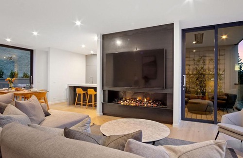 Queenstown House | Luxury Townhouse on Woods Lane