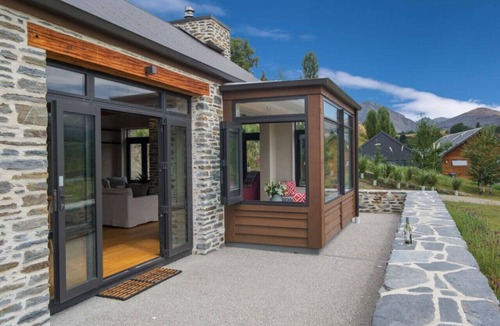 Lower Shotover House | Maunga - Mountain Views