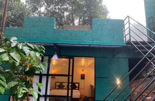 Vayittiri Apartment | OaKsTaYs