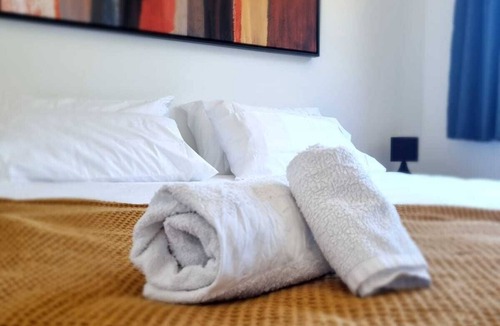 Mount Creighton Apartment | Peaceful Nature Reserve in sunny Bobscove