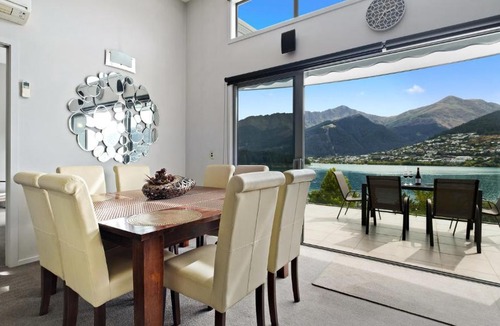 Kelvin Heights House | Peninsula Panoramic Views