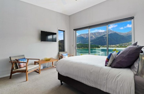 Kelvin Heights House | Peninsula Panoramic Views