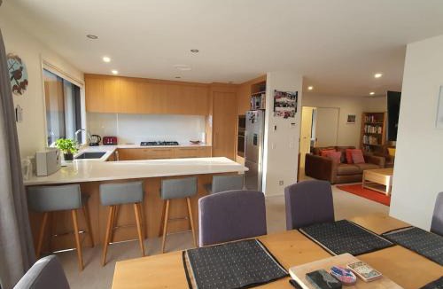 Lower Shotover House | Private Home in Beautiful Alpine Setting