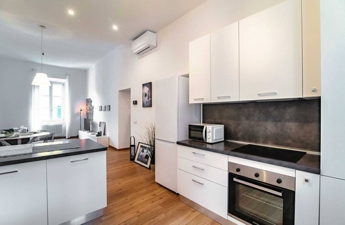 Cernobbio Apartment | Sandy