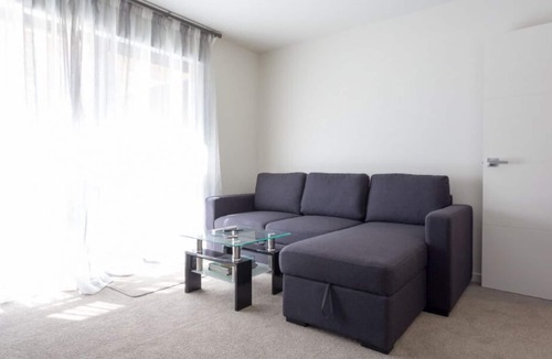 Lower Shotover House | Shotover Gold Bnb central to ski fields - Underfloor heating - Easy Access