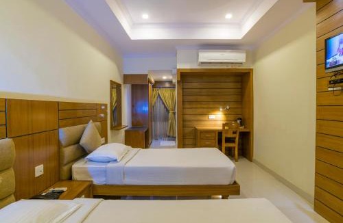 Irinjalakuda Hotel | Sree Gokulam Residency