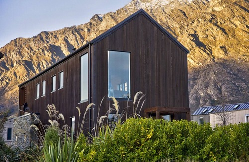 Kawarau Falls House | Stay Soudley | Modern Luxury Jacks Point Living