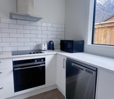Kawarau Falls House | Stunning Remarkable View Unit