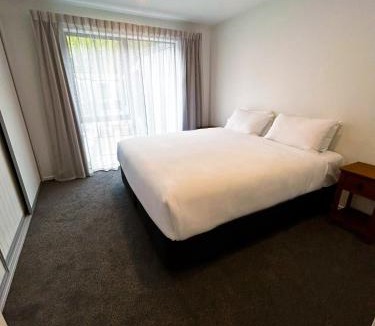 Arthur's Point Hotel | Swiss-Belvillas Coronet Peak