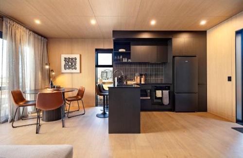 Frankton House | Tahuna Luxury Villa Queenstown