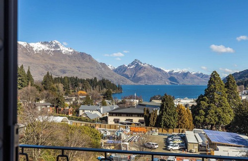 Queenstown Apartment | The Alps Studio | 15min walk to town