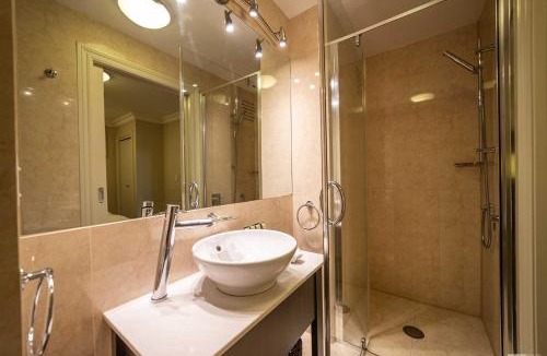 Queenstown Apartment | The Beacon - Luxe Studio Unit