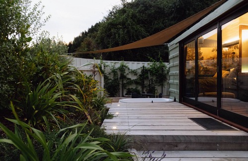 Closeburn Cabin | The Carriage (Outdoor Private Bath)