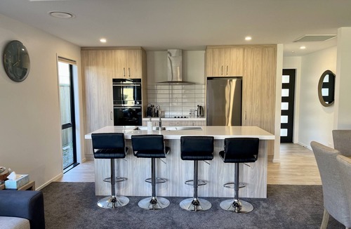 Kawarau Falls House | The Remarkable Queenstown Retreat - nEscape to the perfect holiday!