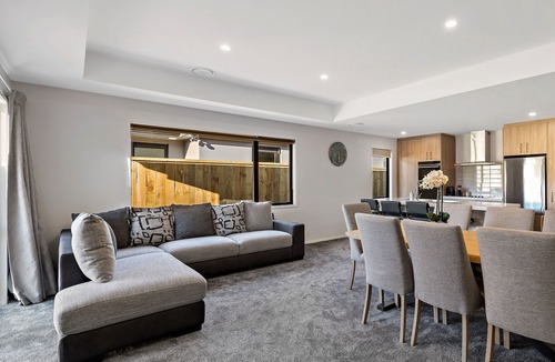Kawarau Falls House | The Remarkable Queenstown Retreat - nEscape to the perfect holiday!