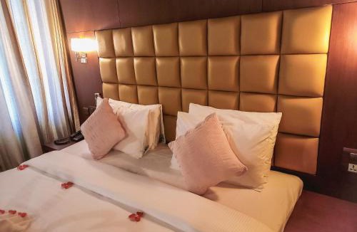 Sulthan Bathery Resort | The Wave Lakeview Resort & Spa