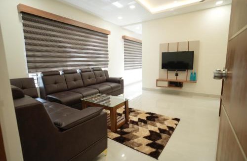 Mahe Apartment | Theeram Residency