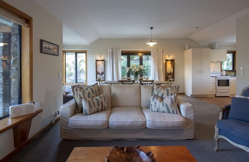Gibbston Cottage | Tranquility in the heart of the Gibbston Valley