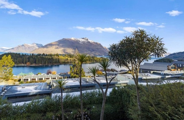 A Gem on Earnslaw - stunning views & walk to town