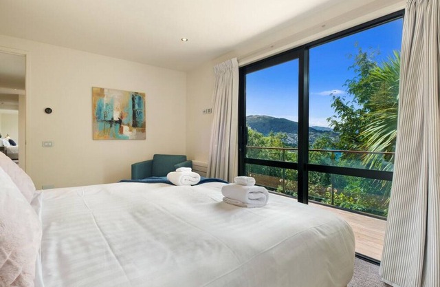Aspen Spa Views | Spa and lake views