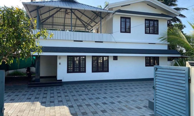 North Paravur House | 100 m² House ∙ 3 bedrooms ∙ 6 guests