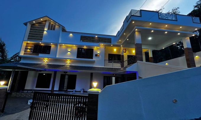 Thekkady House | 600 m² Bungalow ∙ 20 bedrooms ∙ 30 guests