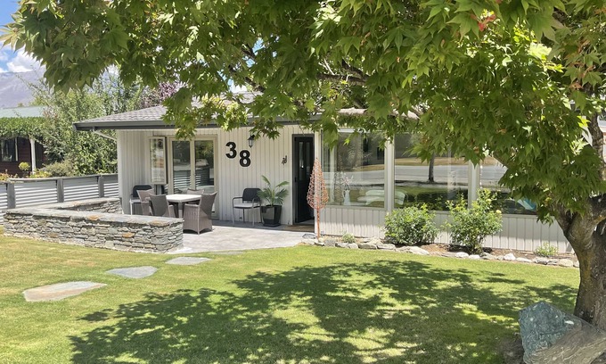 Arrowtown House | Arrowtown - Beautiful newly renovated 3 bedroom house