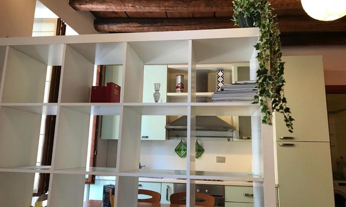 Como Apartment | Bed on the Lake Como monolocale vista lago