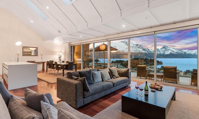 Queenstown City Centre Apartment | Catalina Penthouse 6