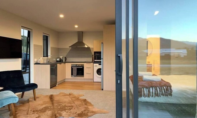 Lower Shotover House | Hillside Studio