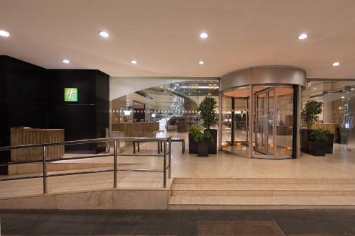 Kochi Hotel | Holiday Inn Cochin by IHG