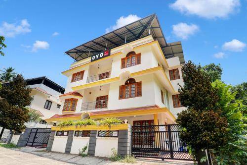 Thiruvananthapuram Hotel | Hotel ∙ 3 guests