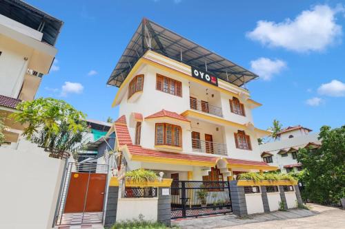 Thiruvananthapuram Hotel | Hotel O LM RESIDENCY