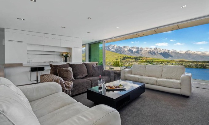 Queenstown House | Panorama Terrace Luxury