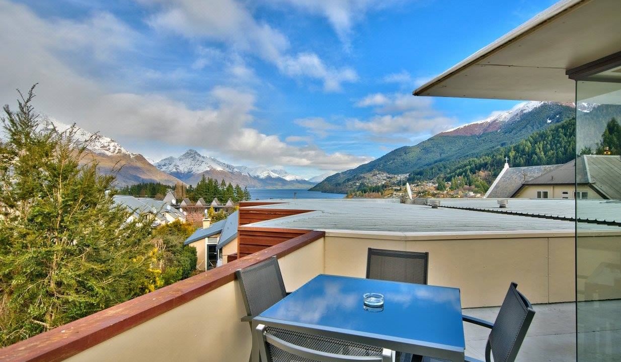 Photo of Patio Balcony in Queenstown City Centre