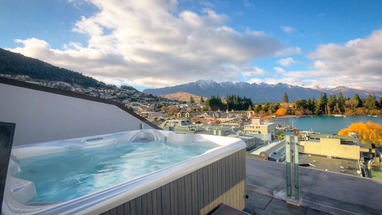 Photo of Others in Queenstown