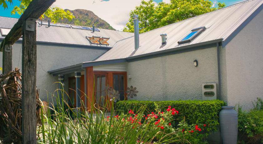 Photo of Others in Arrowtown