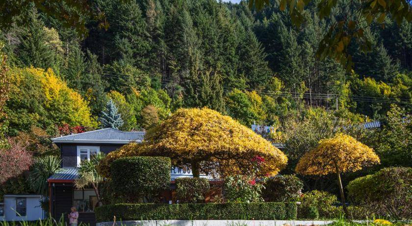 Photo of Others in Queenstown