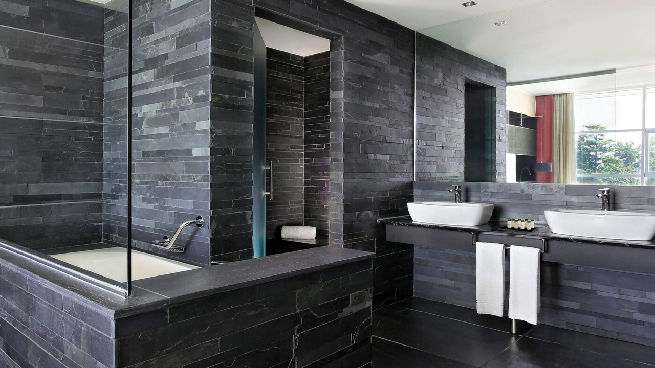 Photo of Bathroom in Ferno