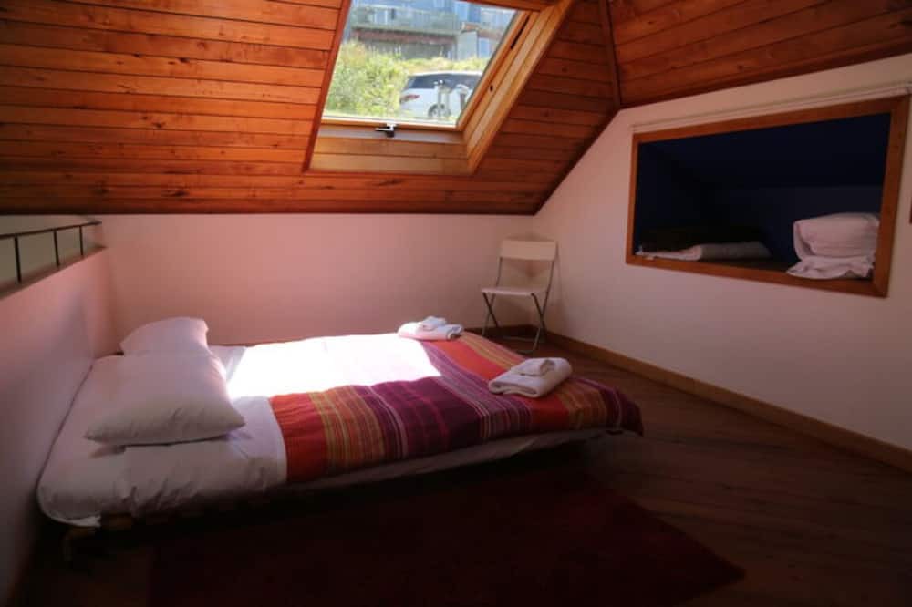 Photo of Bedroom in Sunshine Bay