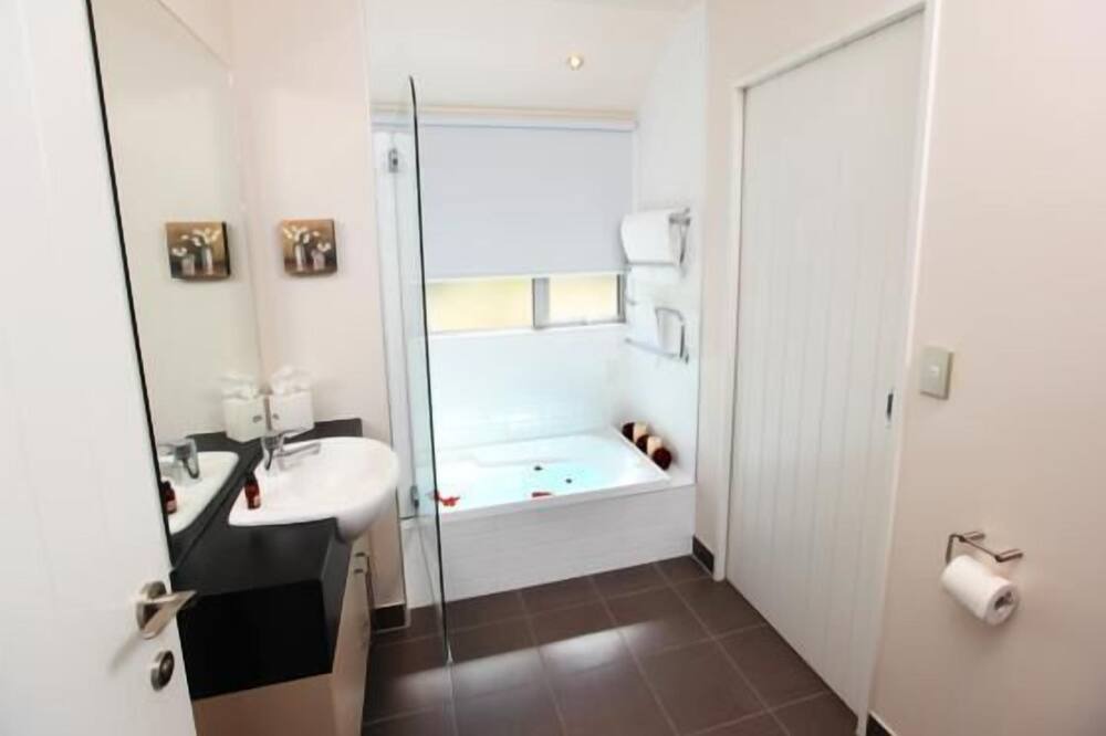 Photo of Bathroom in Arrowtown