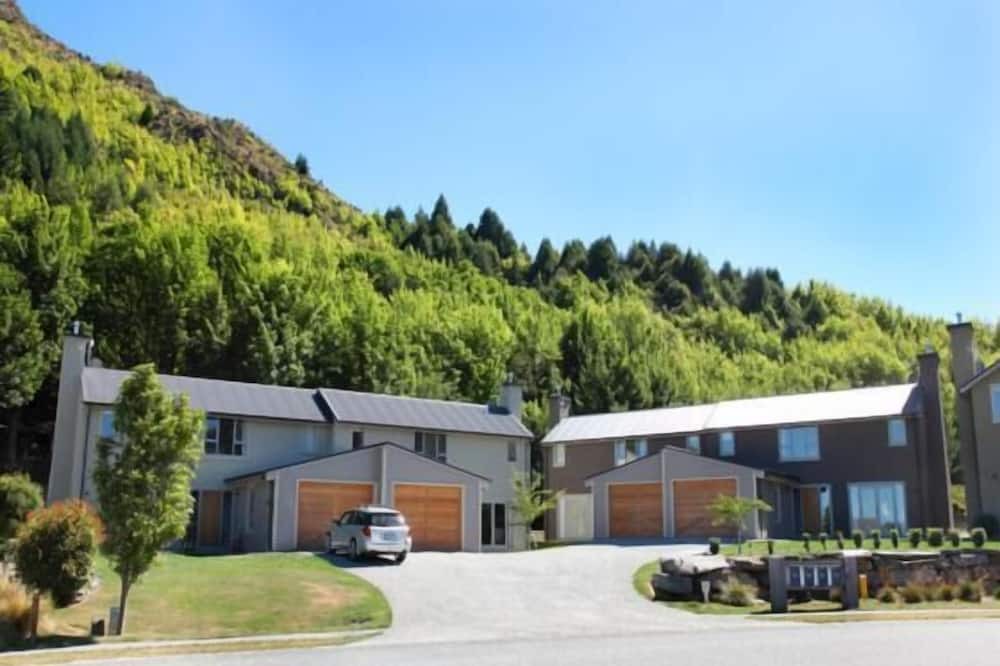 Photo of Others in Arrowtown